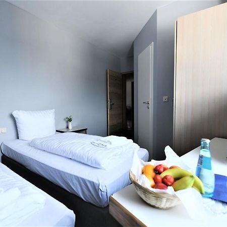 Hotel Best One Rossdorf  Bagian luar foto
