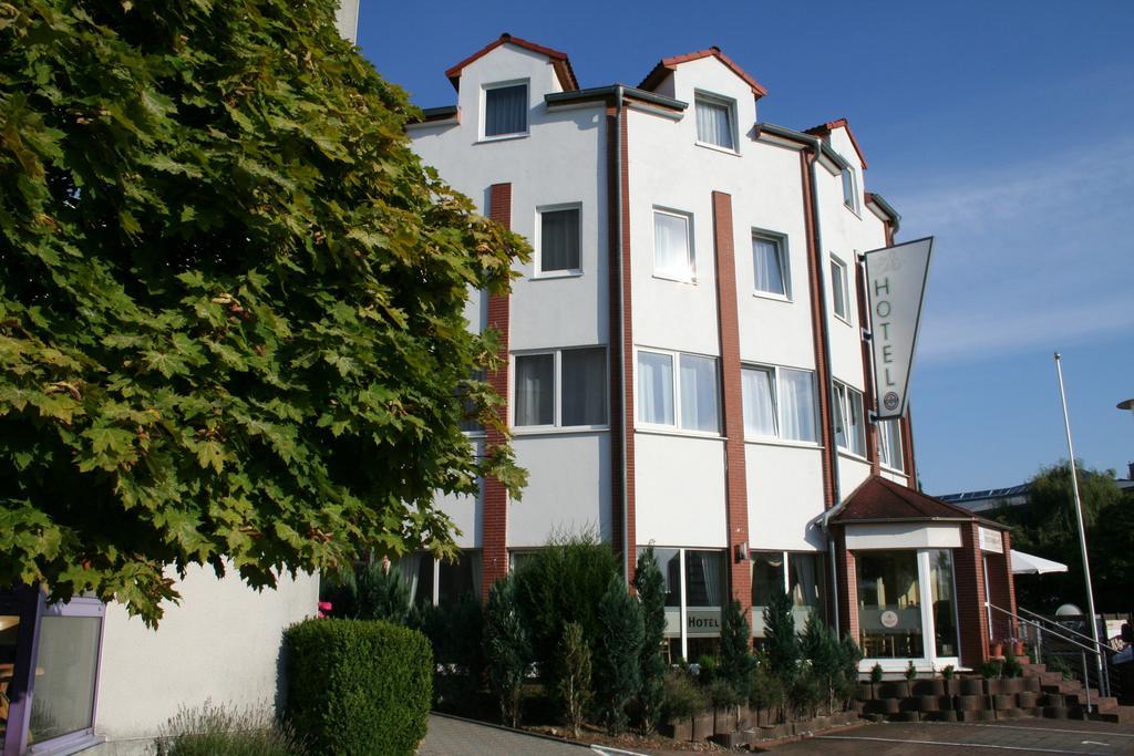 Hotel Best One Rossdorf  Bagian luar foto